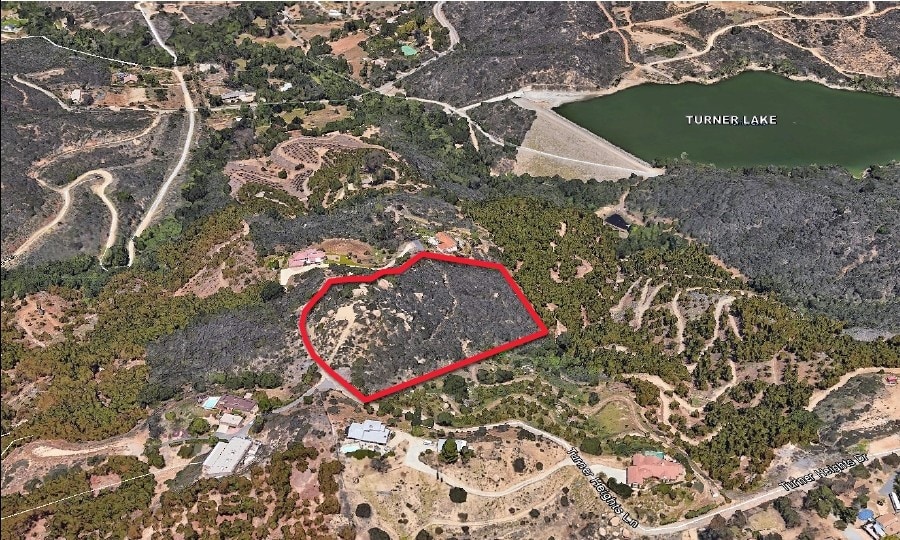 27907 Turner Heights Ln, Escondido, CA 92026