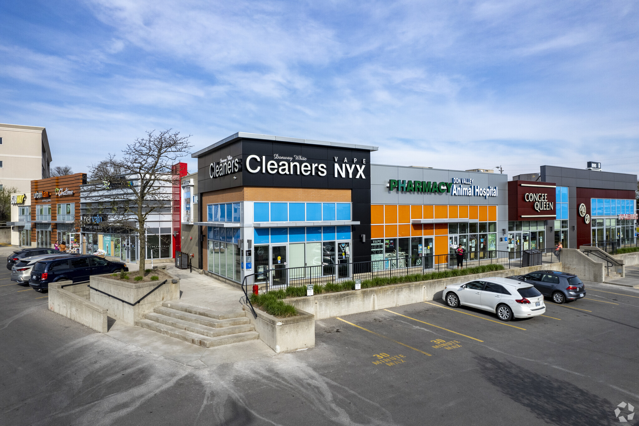 895 Lawrence Ave E, Toronto, ON for lease Primary Photo- Image 1 of 3