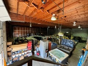 4343 Main St, Springfield, OR for lease Building Photo- Image 1 of 10