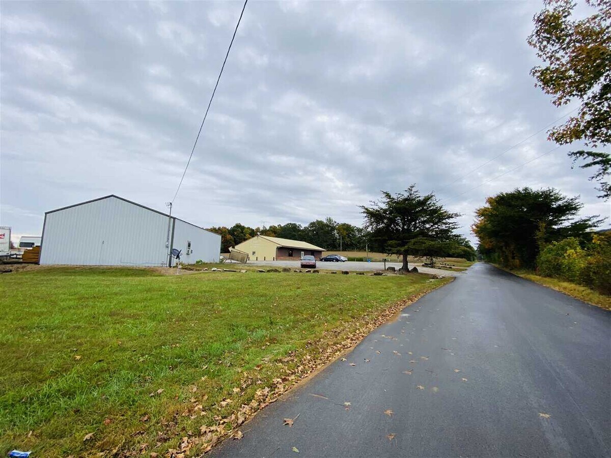 32 Stringtown Rd, New Hope, KY 40052