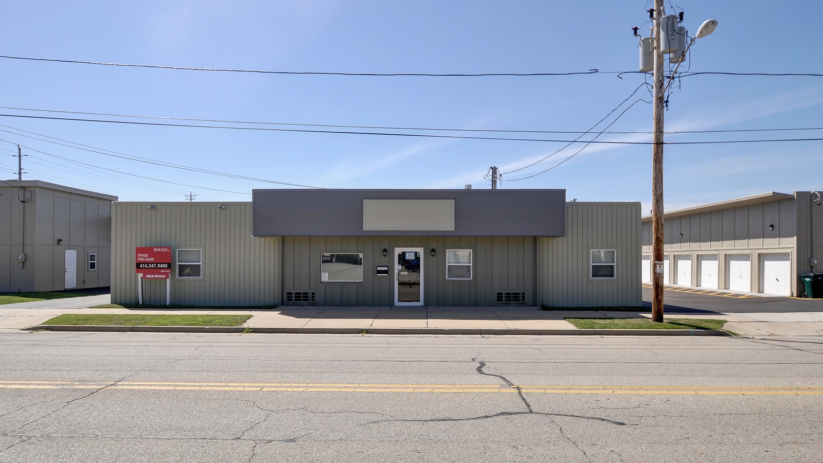 2940 Wisconsin St, Sturtevant, WI 53177