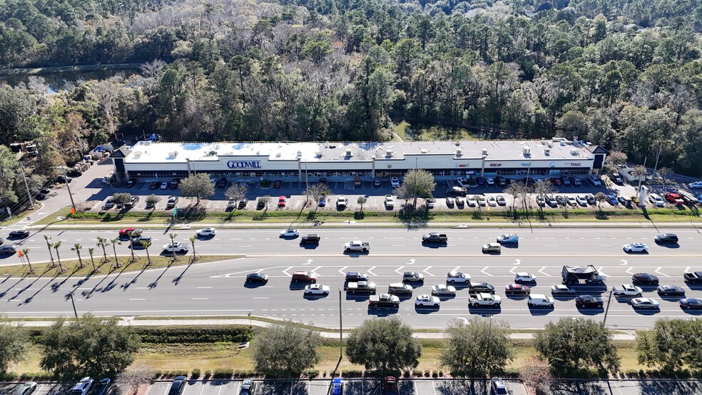 474260-474282 State Road 200, Yulee, FL for lease - Building Photo - Image 2 of 7