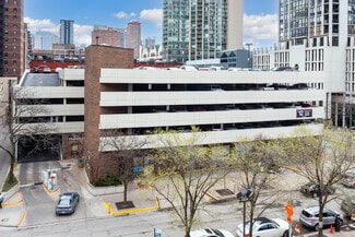 More details for 75 W Elm St, Chicago, IL - Retail for Lease