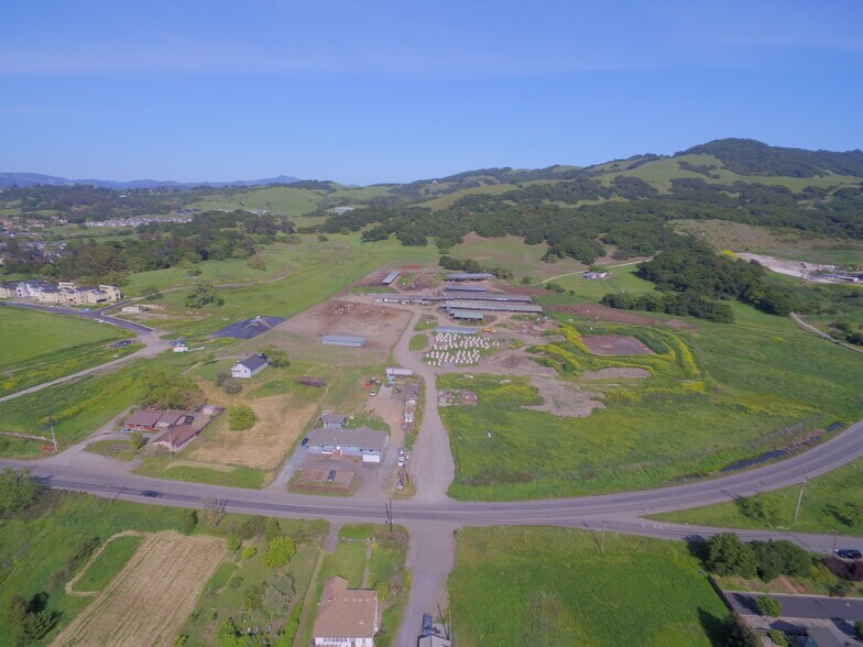 3100 Petaluma Hill Rd, Santa Rosa, CA 95404