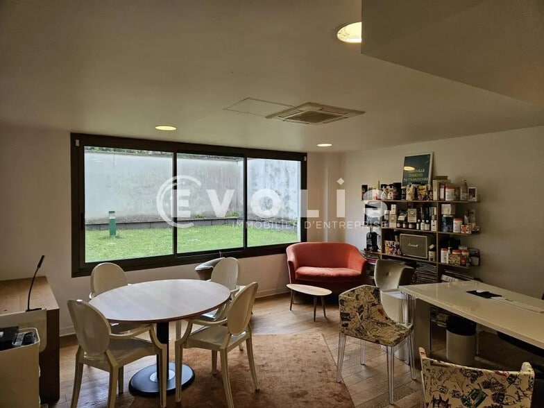 Office in Montrouge for sale - Interior Photo - Image 3 of 10