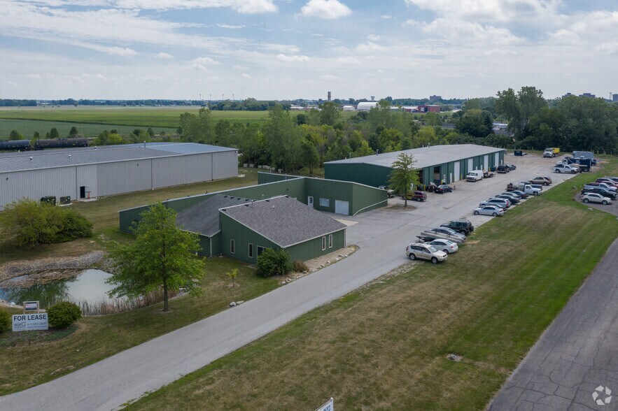 326 Industrial Pky, Bowling Green, OH for lease - Building Photo - Image 1 of 7