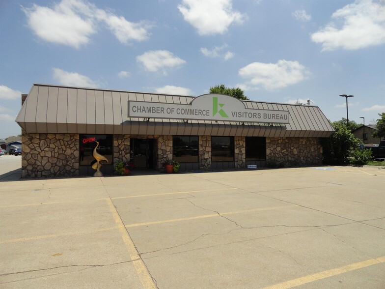 1007 2nd Ave, Kearney, NE for lease - Primary Photo - Image 1 of 26