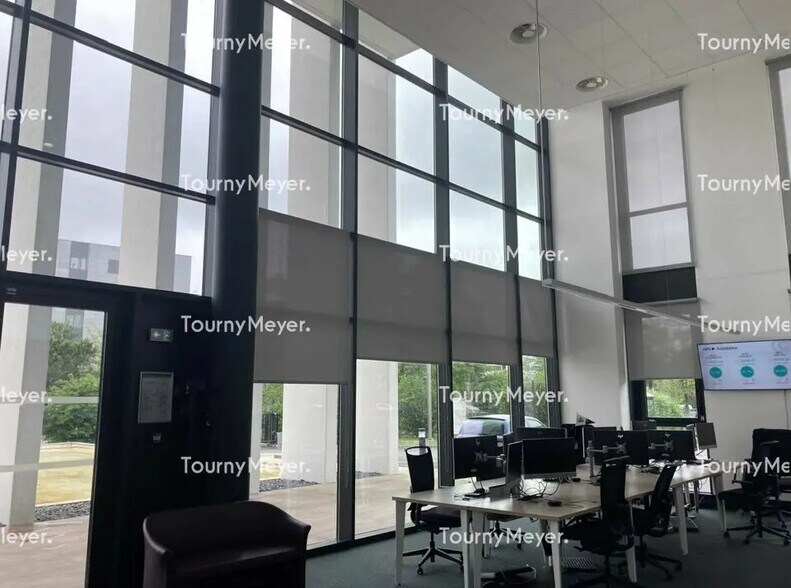 Office in Mérignac for lease - Building Photo - Image 2 of 12