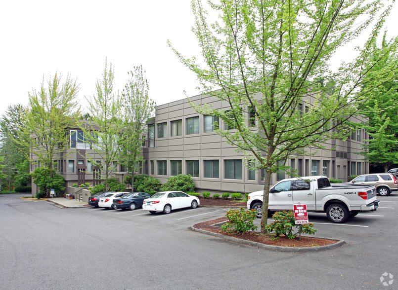 1370 116th Ave NE, Bellevue, WA for lease - Primary Photo - Image 1 of 6