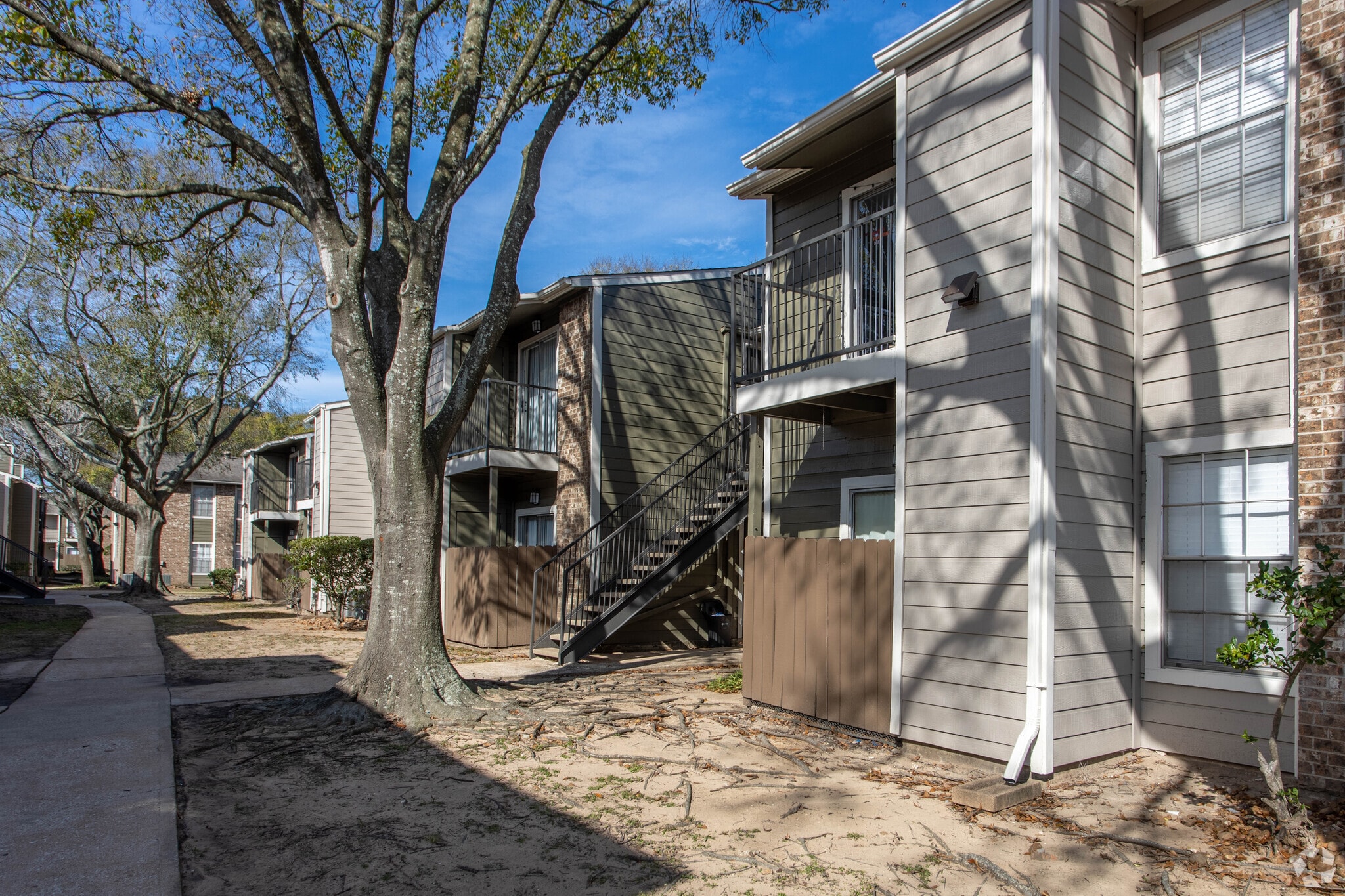 4100 Vista Rd, Pasadena, TX 77504 Oak Run Manor Apartments