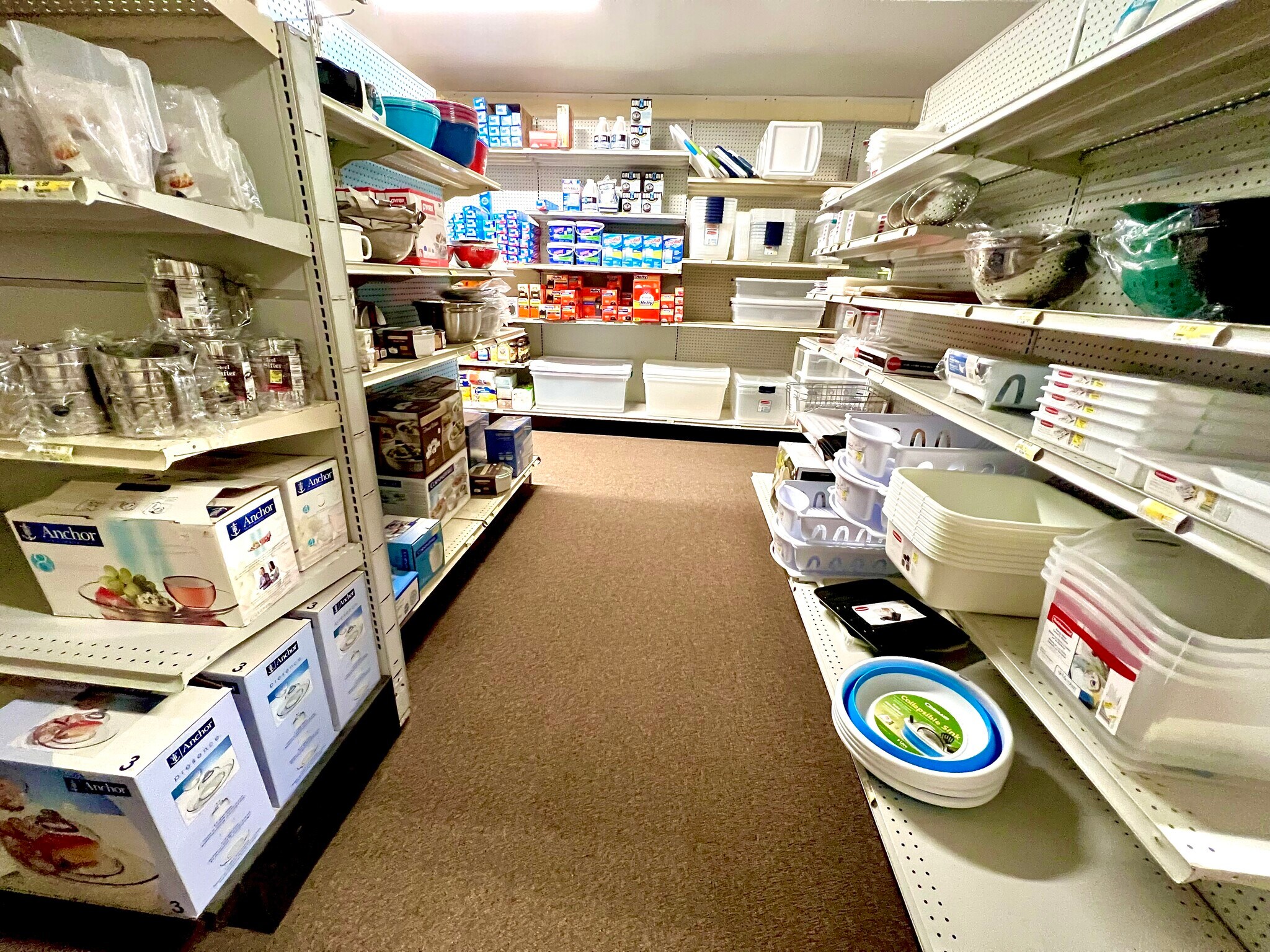 131 Mallott Ave, Yakutat, AK 99689 Yakutat Hardware for Sale