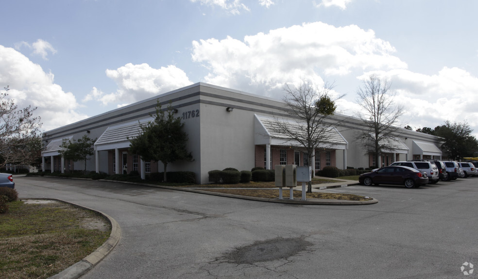 11762 Marco Beach Dr, Jacksonville, FL for lease - Building Photo - Image 1 of 12