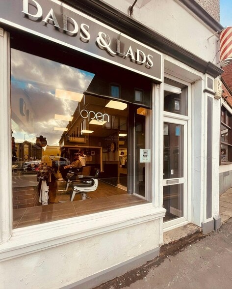 4 Bradwall Rd, Sandbach for lease - Building Photo - Image 2 of 5