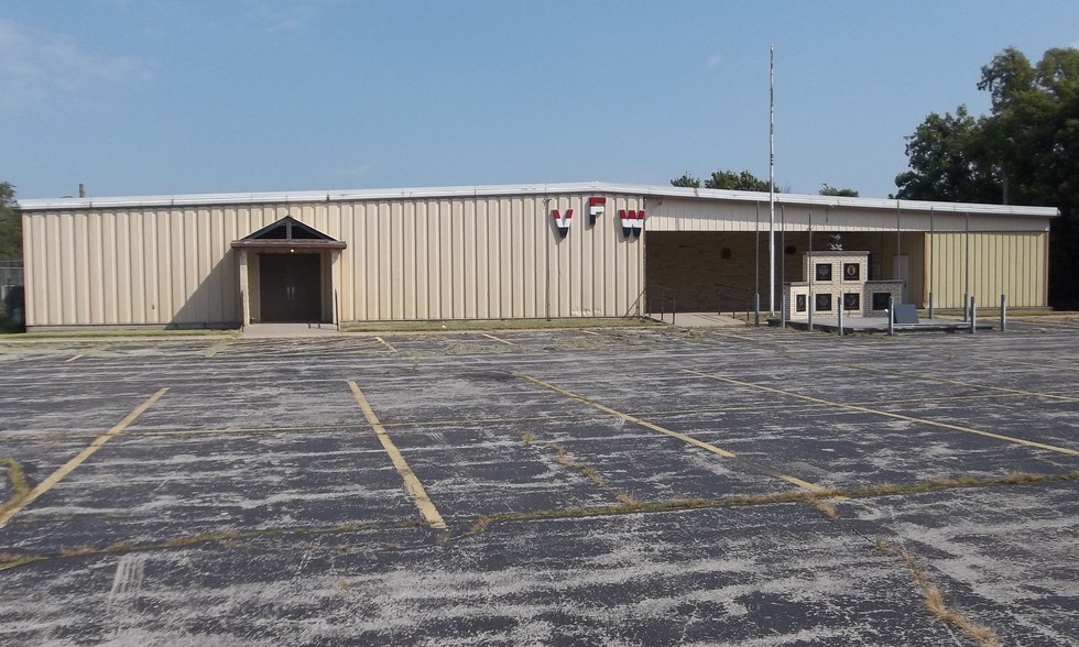 1654 W Main St, Chanute, KS for sale - Primary Photo - Image 1 of 1