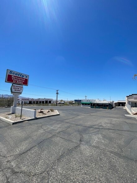 410 El Camino Way, Lake Havasu City, AZ for sale - Building Photo - Image 1 of 6