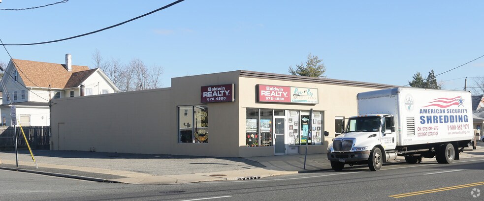 445-453 Merrick Rd, Oceanside, NY for sale - Primary Photo - Image 1 of 1