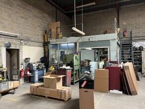 Flex in Sartrouville for lease Building Photo- Image 2 of 6