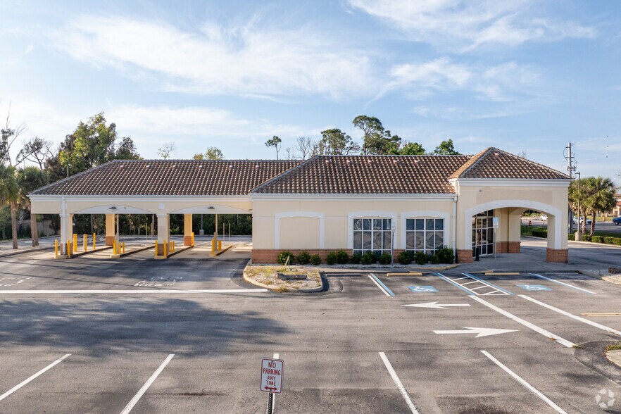 18940 S Tamiami Trl, Fort Myers, FL for lease - Primary Photo - Image 1 of 29