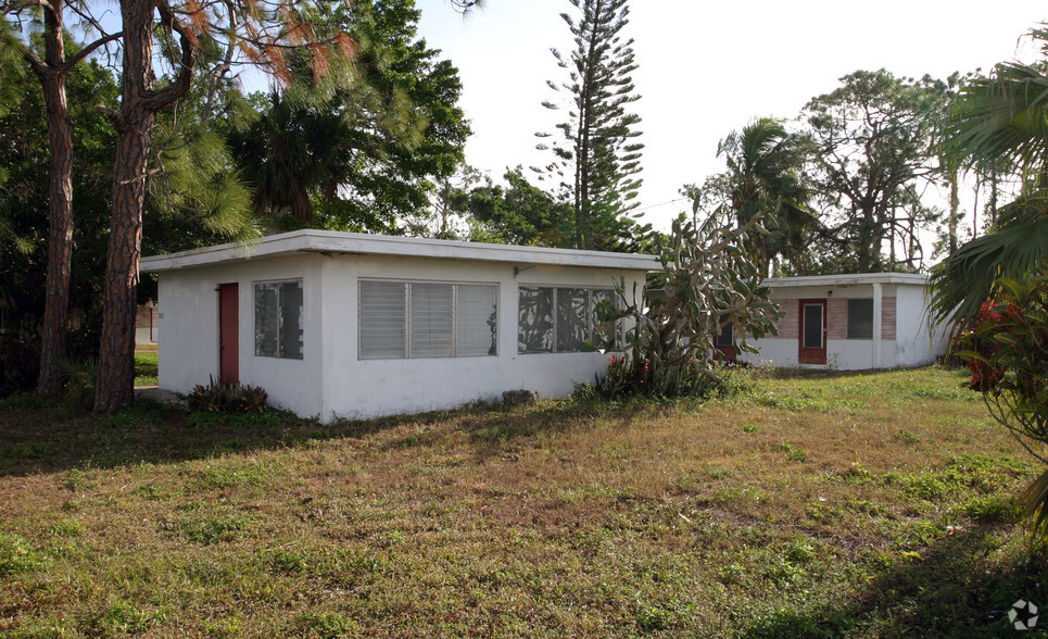 11103 Tamiami Trl E, Naples, FL for sale - Primary Photo - Image 1 of 1