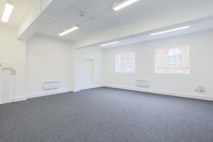 6 Elthorne Rd, London for lease Interior Photo- Image 1 of 4