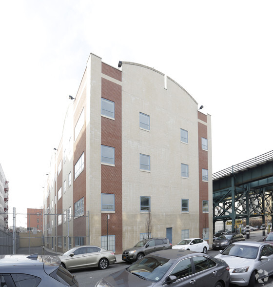 1980 Jerome Ave, Bronx, NY for lease - Building Photo - Image 2 of 3