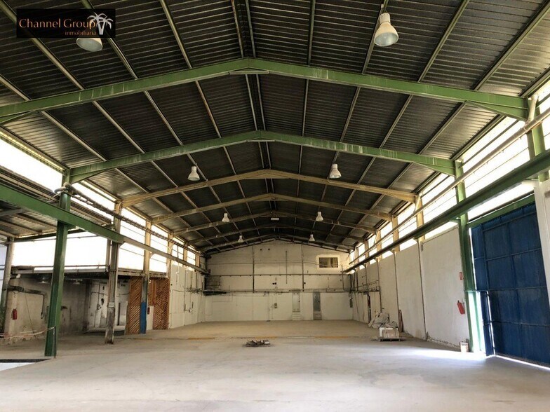 Industrial in Alicante for sale - Building Photo - Image 2 of 13