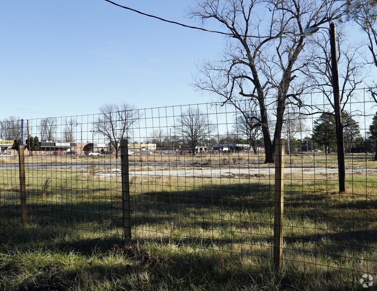 1895 Winchester Road, Memphis, TN for sale - Primary Photo - Image 1 of 1