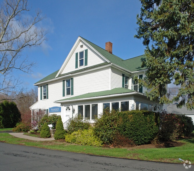 15 Hartford Ave, Granby, CT for sale - Primary Photo - Image 1 of 1