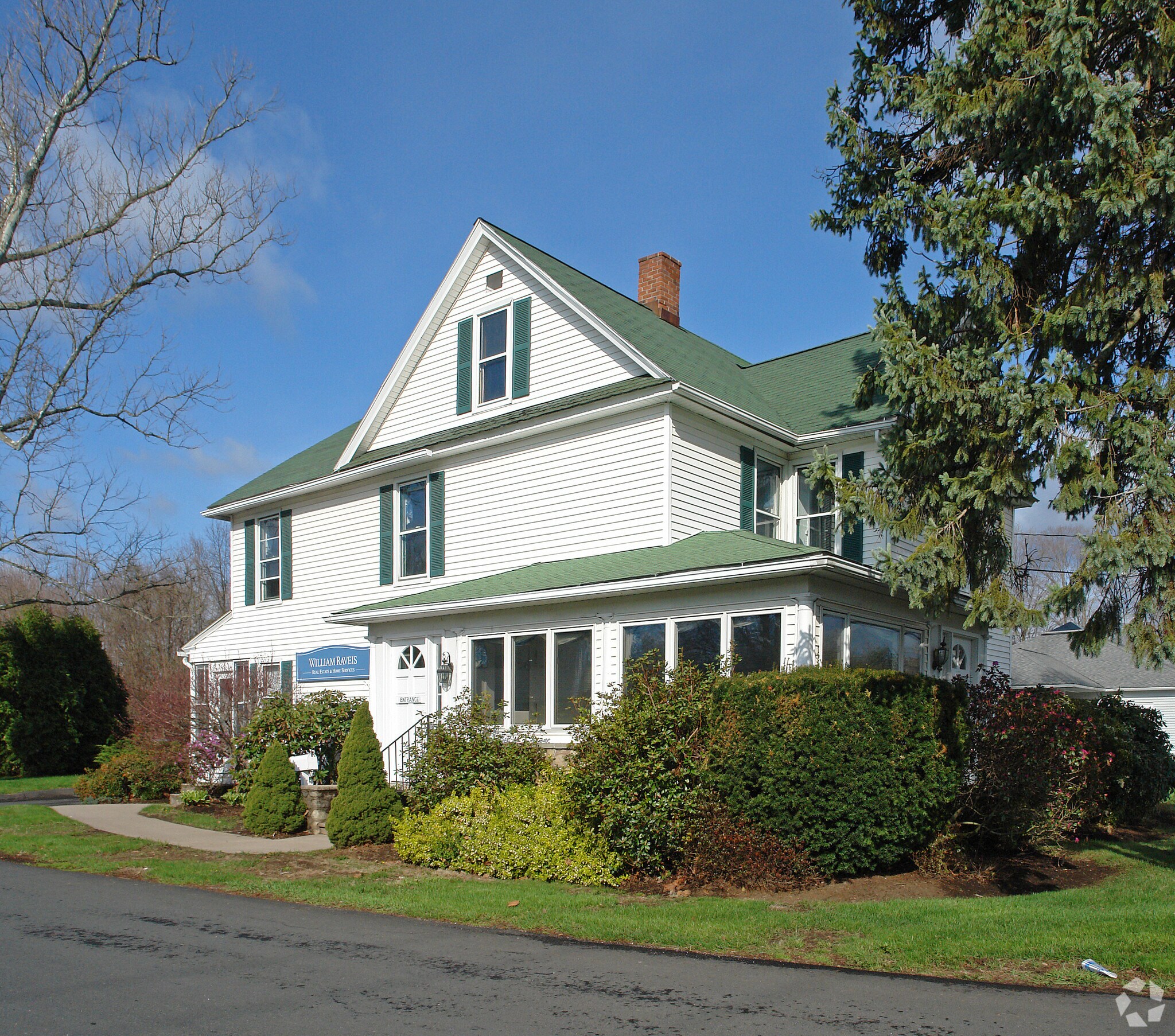 15 Hartford Ave, Granby, CT for sale Primary Photo- Image 1 of 1