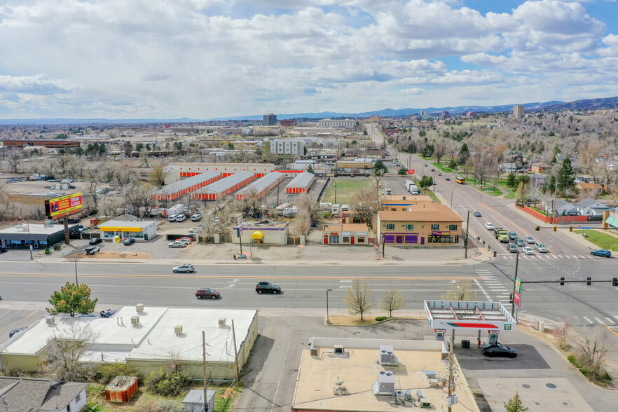 11526-11528 W Colfax Ave, Lakewood, CO for sale - Building Photo - Image 3 of 17