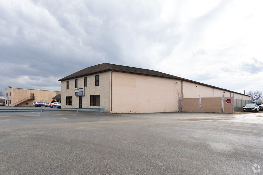 2819 North Point Blvd, Dundalk, MD for lease - Building Photo - Image 2 of 9