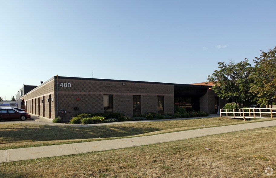 400 Brunel Rd, Mississauga, ON for sale - Building Photo - Image 3 of 5