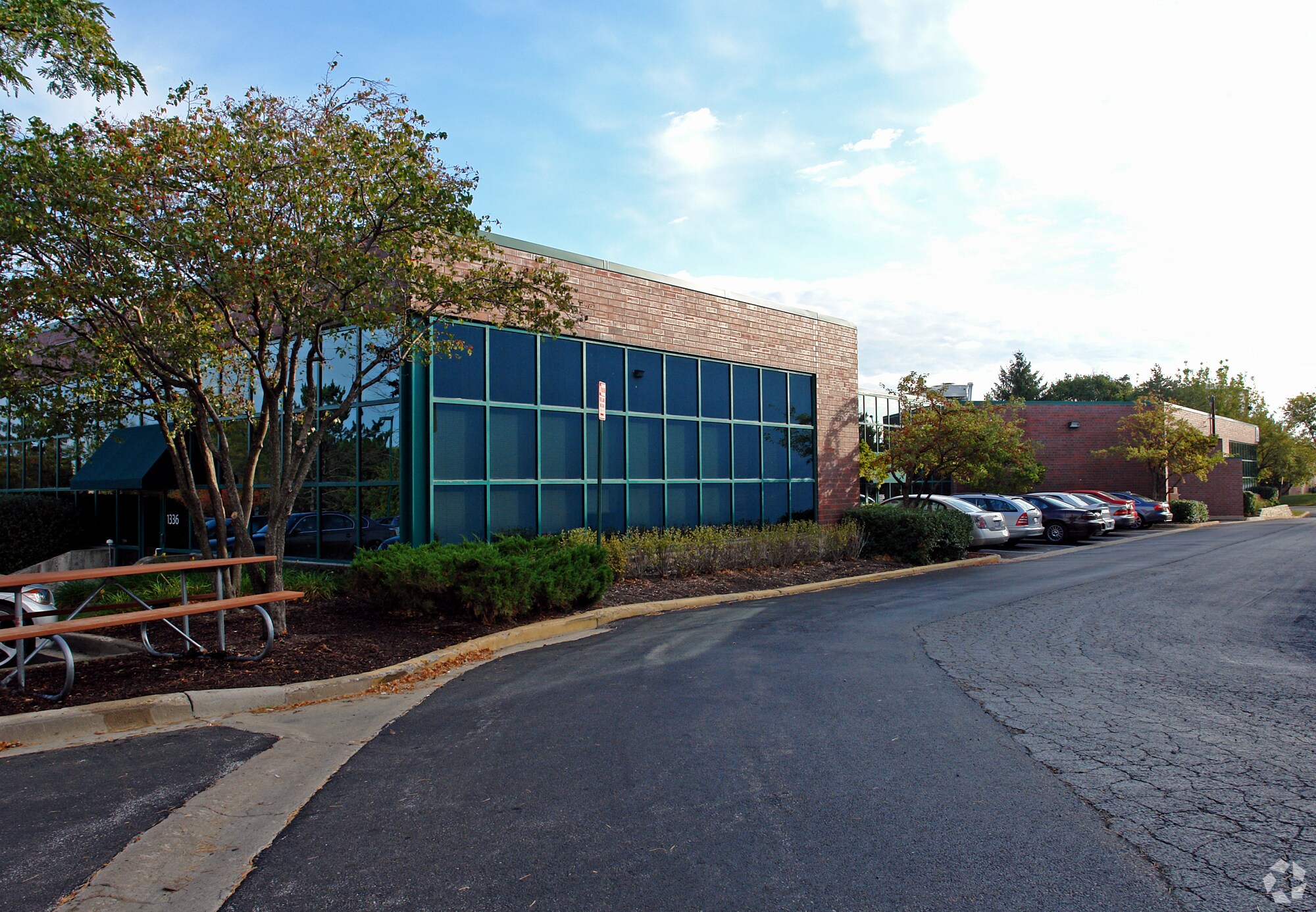 1336 Basswood Rd, Schaumburg, IL for sale Primary Photo- Image 1 of 1