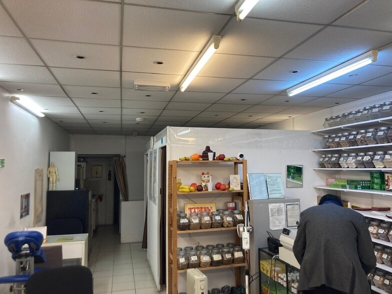 797 High Rd, London for lease - Building Photo - Image 2 of 3