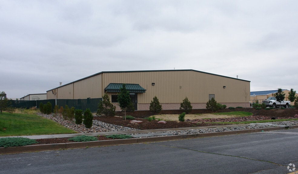 2065 Aeroplaza Dr, Colorado Springs, CO for sale - Building Photo - Image 2 of 6