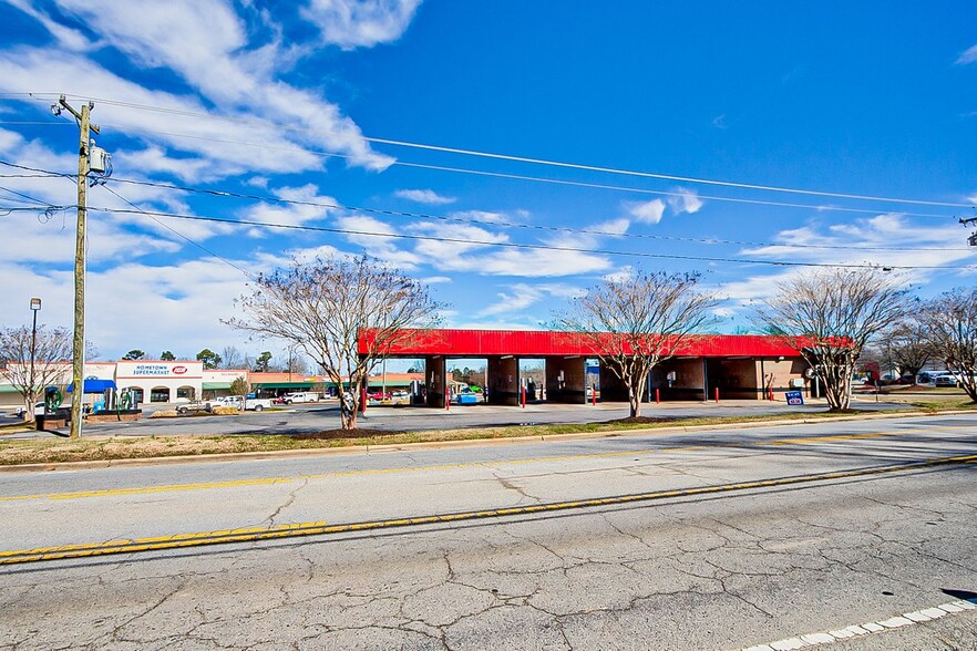 951 Hasty School Rd, Thomasville, NC for sale - Building Photo - Image 2 of 9