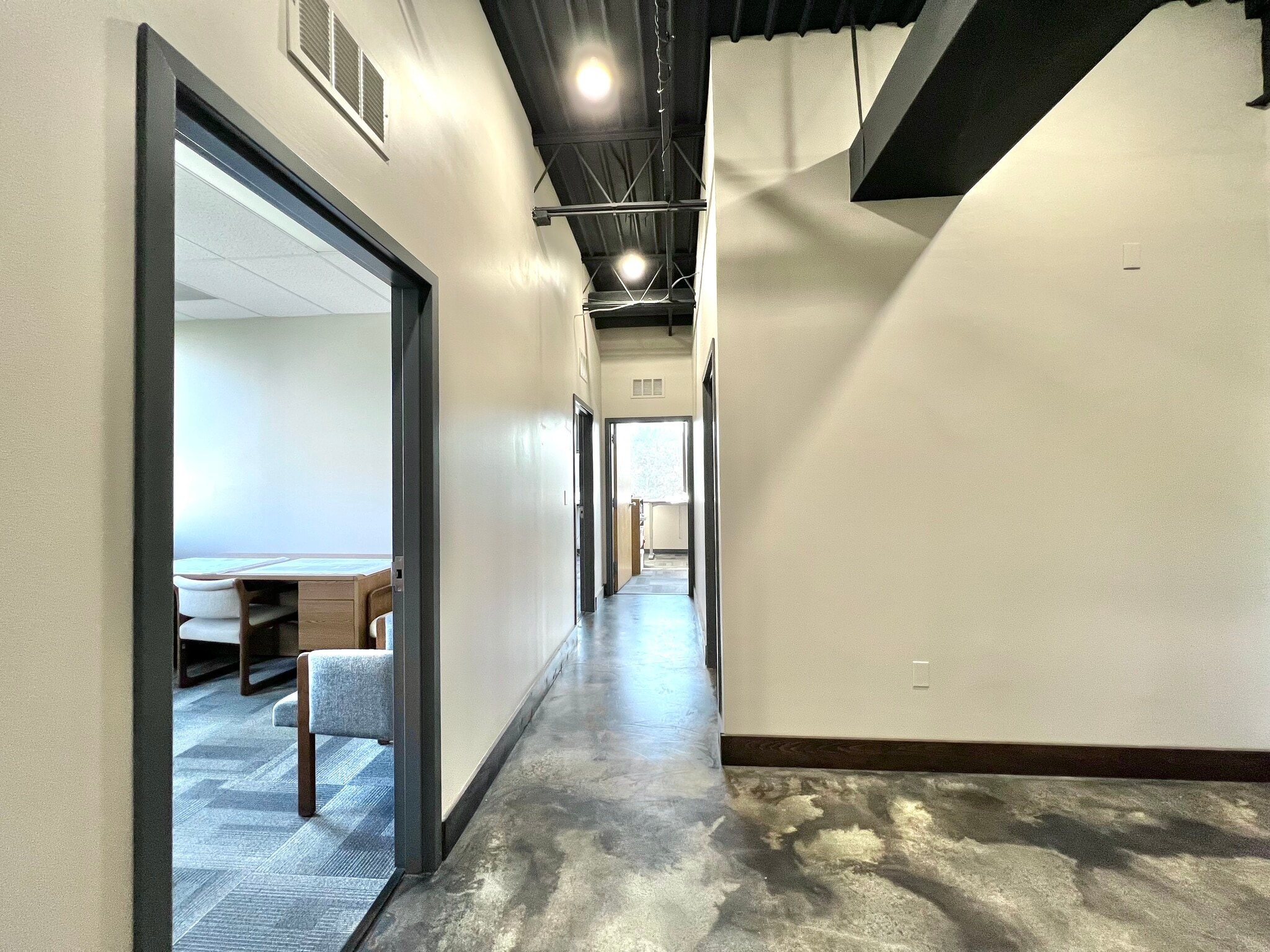 8301 W 125th St, Overland Park, KS for lease Interior Photo- Image 1 of 8