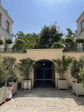 Office in Paris for lease Building Photo- Image 1 of 5