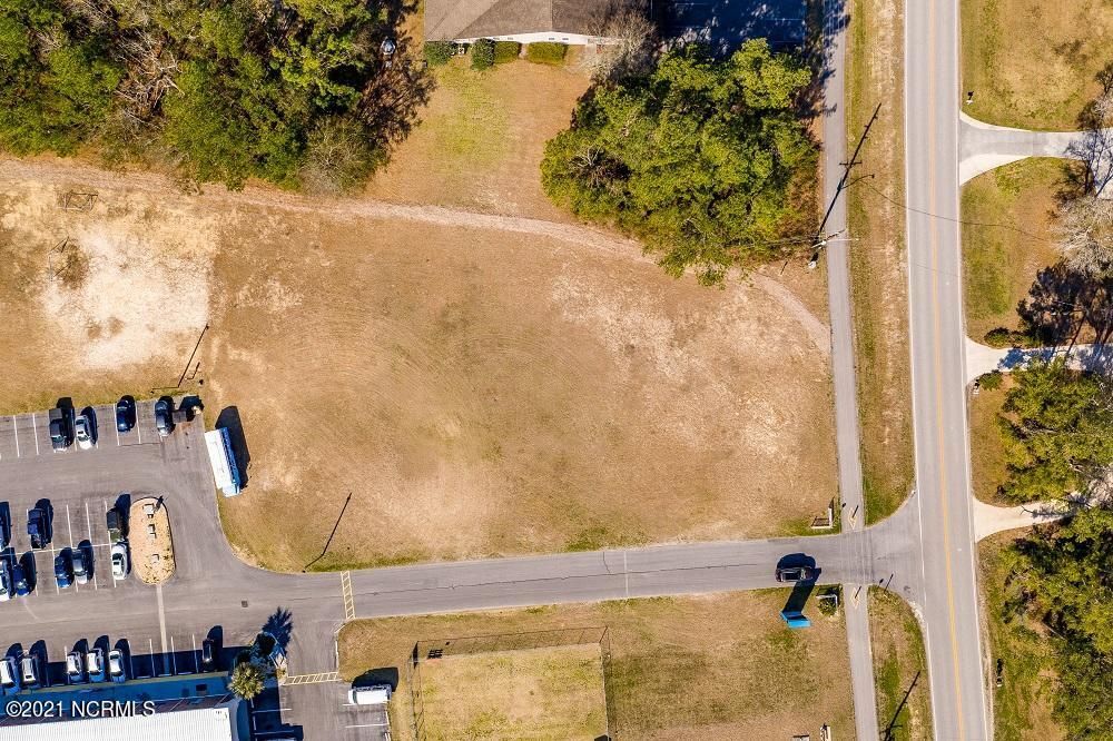 296 Taylor Notion Rd, Cape Carteret, NC 28584