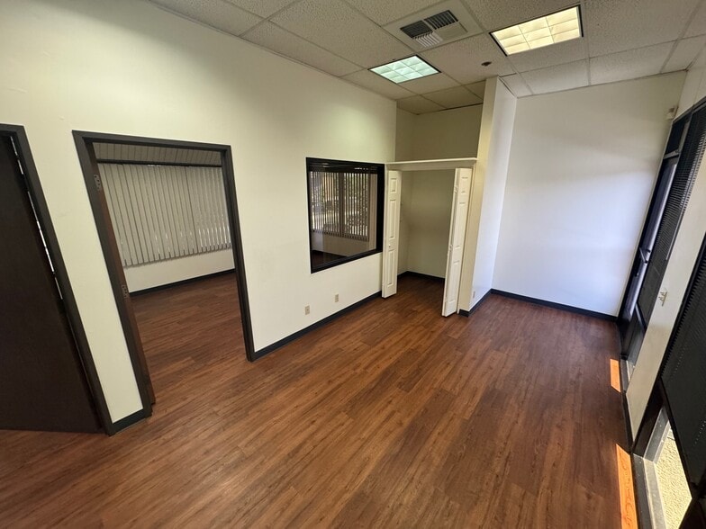 200 N Harbor Blvd, Anaheim, CA for lease - Interior Photo - Image 3 of 16