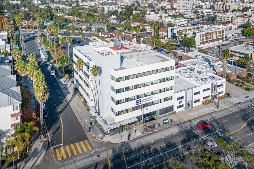 4055 Wilshire Blvd, Los Angeles, CA for sale - Building Photo - Image 1 of 1