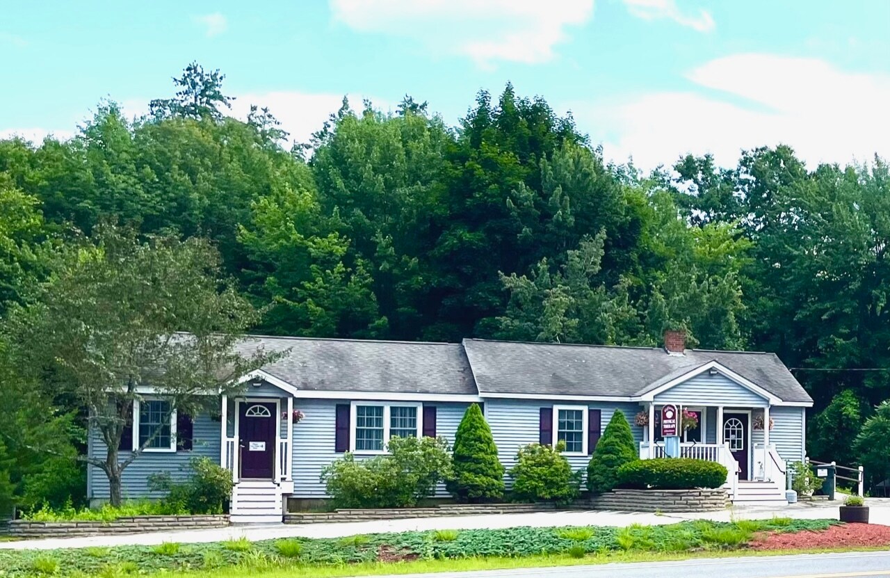 48 Mast Rd, Goffstown, NH 03045