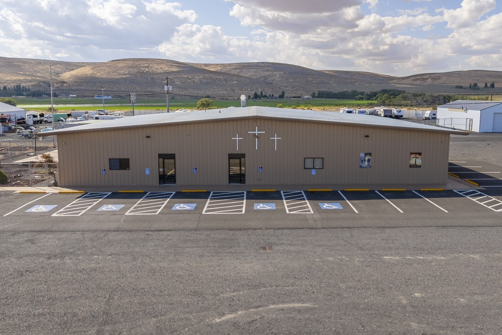 140 14th Ave NW, Ephrata, WA for sale Primary Photo- Image 1 of 13