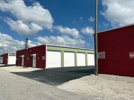 4800 NE 11th Ave, Oakland Park FL - Self Storage Facility