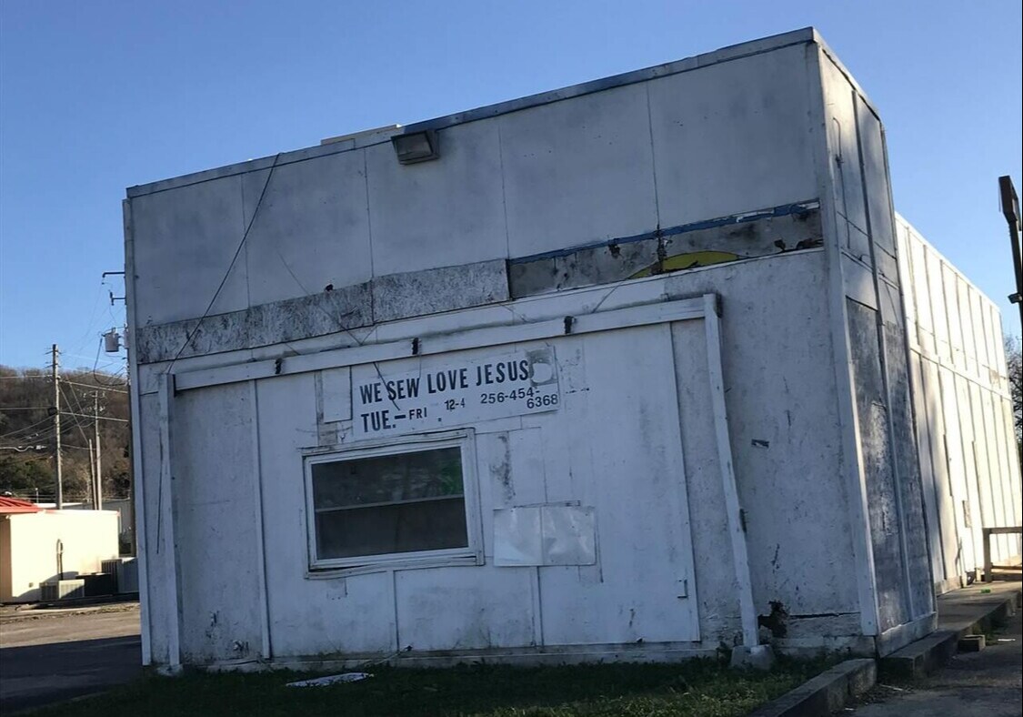 318 E Blue Mountain Rd, Anniston, AL for sale Primary Photo- Image 1 of 1