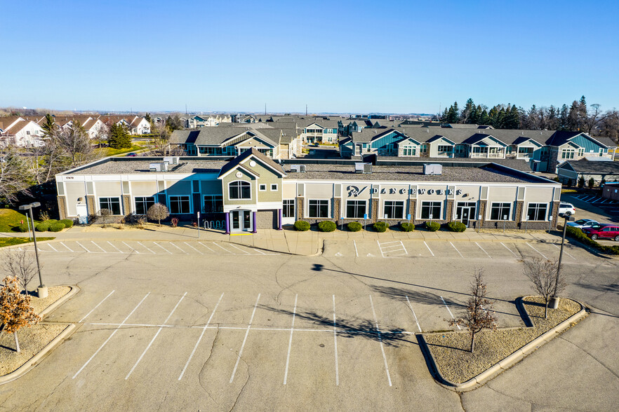 17470 Glacier Way, Lakeville, MN for sale - Primary Photo - Image 1 of 1