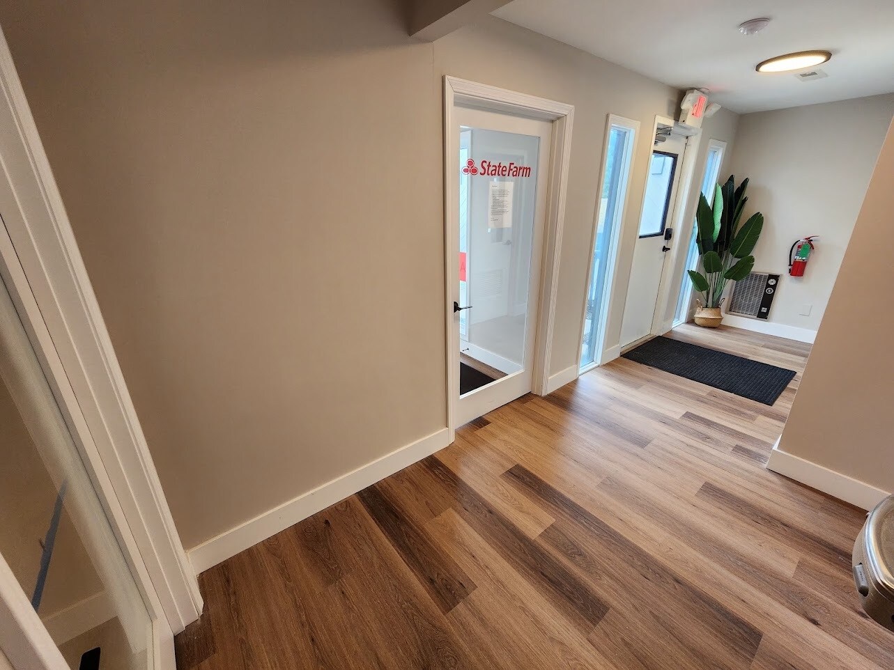 1981 Granville Pike, Lancaster, OH for lease Interior Photo- Image 1 of 4