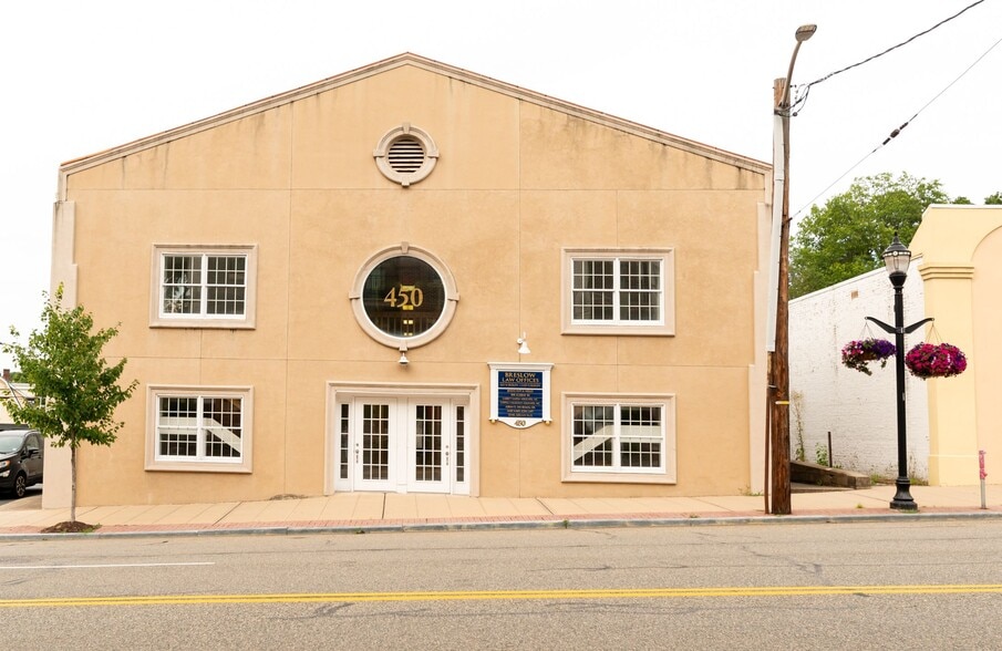 450 Bloomfield Ave, Verona, NJ for lease - Building Photo - Image 3 of 8