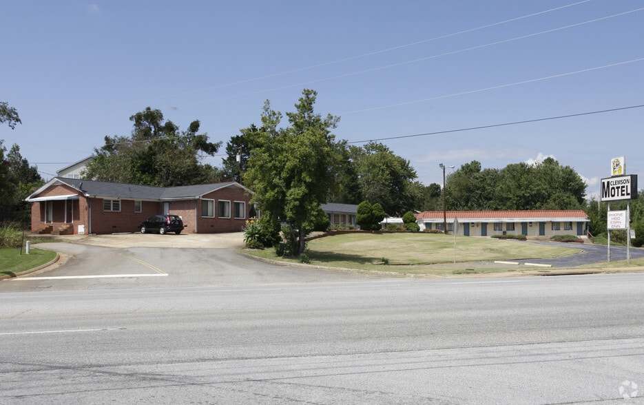 835 Old Greenville Hwy, Clemson, SC for sale - Primary Photo - Image 1 of 4