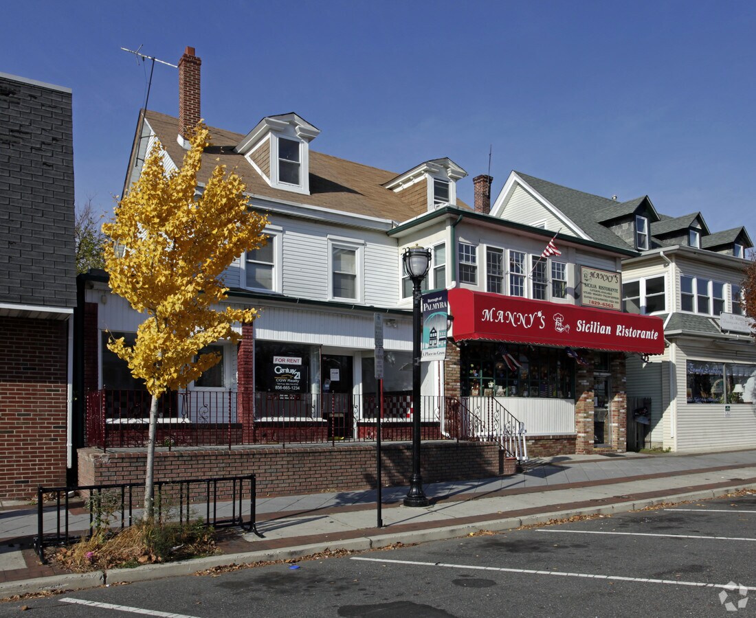 19 W Broad St, Palmyra, NJ 08065